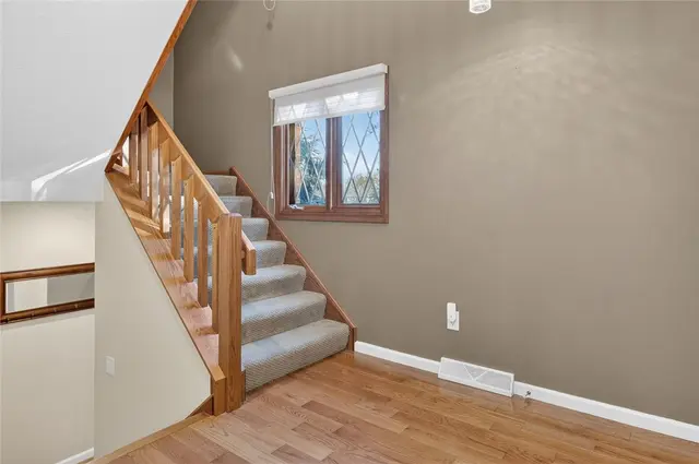 1585 Stone Mansion Dr gallery image 5
