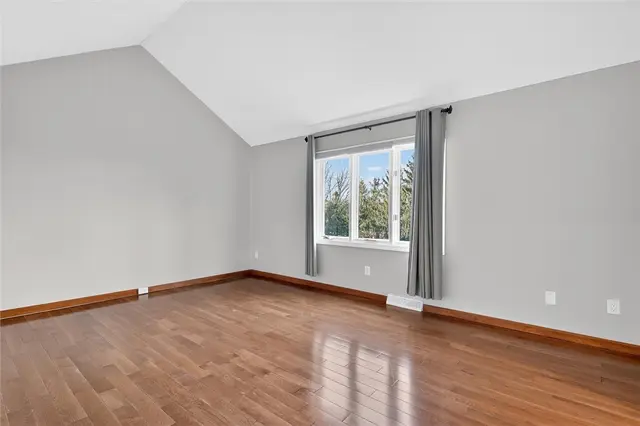 1585 Stone Mansion Dr gallery image 22