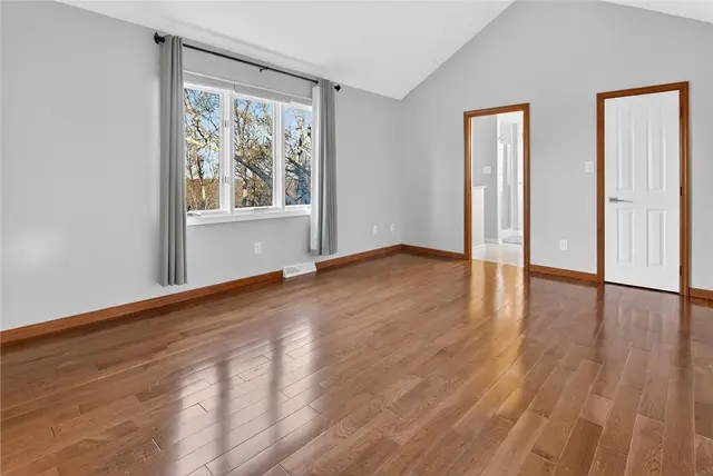 1585 Stone Mansion Dr gallery image 23