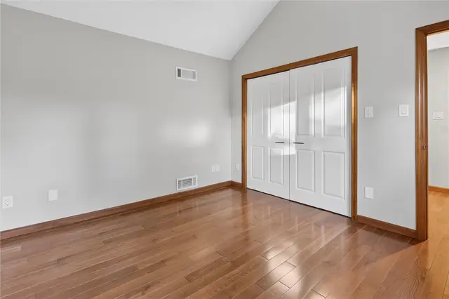 1585 Stone Mansion Dr gallery image 30