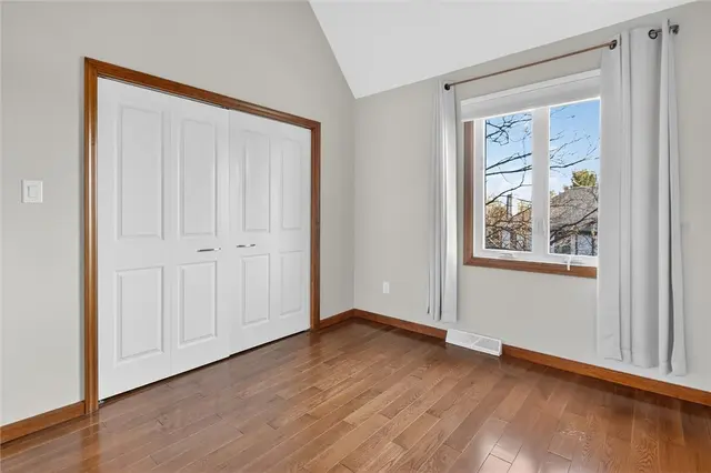 1585 Stone Mansion Dr gallery image 33