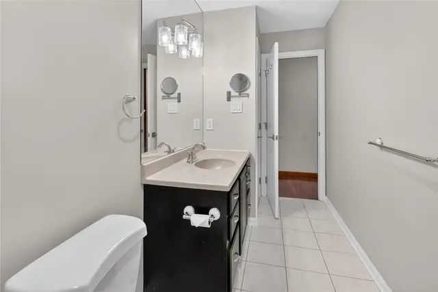 1585 Stone Mansion Dr gallery image 38