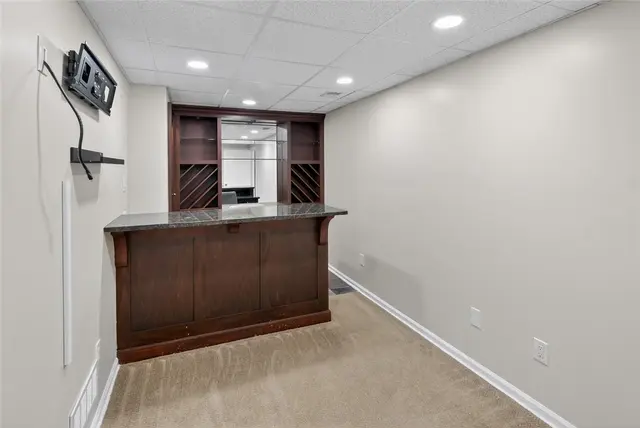 1585 Stone Mansion Dr gallery image 40