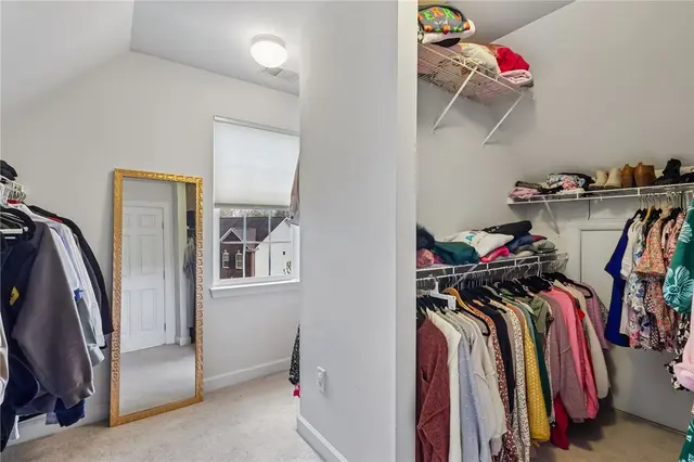 159 Sweetwater DRIVE gallery image 12