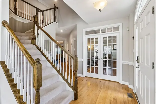 159 Sweetwater DRIVE gallery image 19