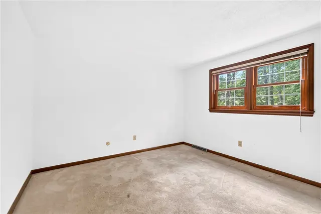 1593 Oakleaf Ln gallery image 13