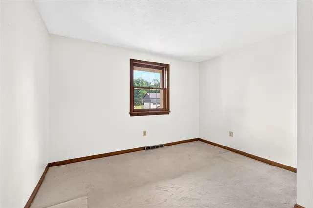 1593 Oakleaf Ln gallery image 29
