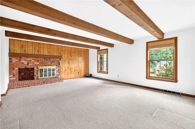 1593 Oakleaf Ln gallery image 33