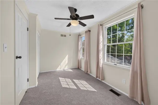 160 Partridge Run Rd gallery image 4