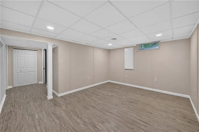160 Partridge Run Rd gallery image 17