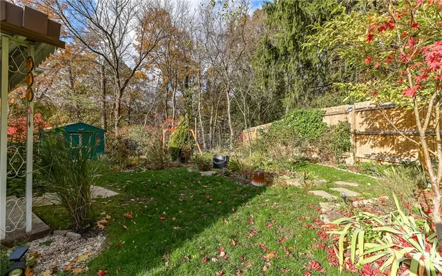 160 Siebert Rd gallery image 7