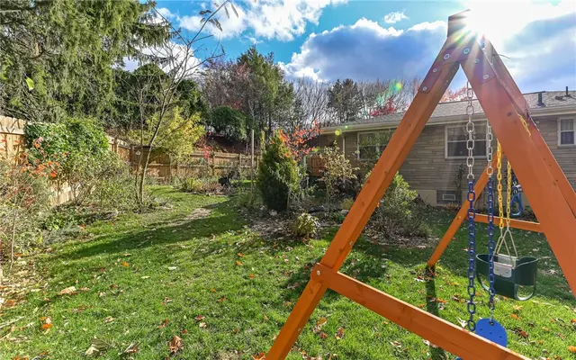 160 Siebert Rd gallery image 19