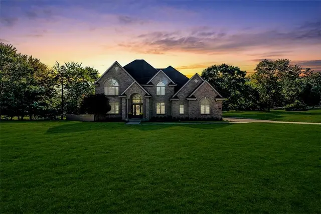 1601 Fieldstone Ln gallery image 3