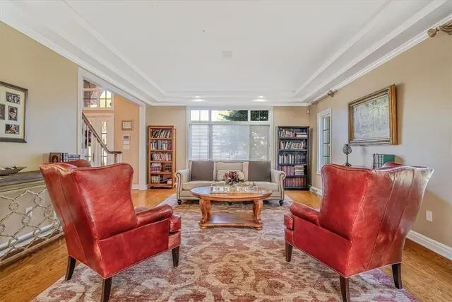 1601 Fieldstone Ln gallery image 5