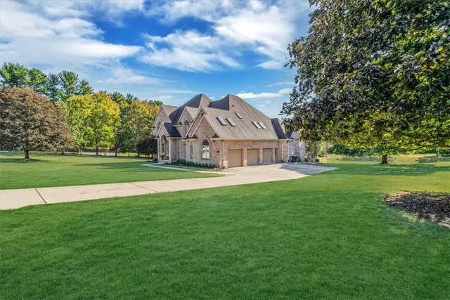 1601 Fieldstone Ln gallery image 17