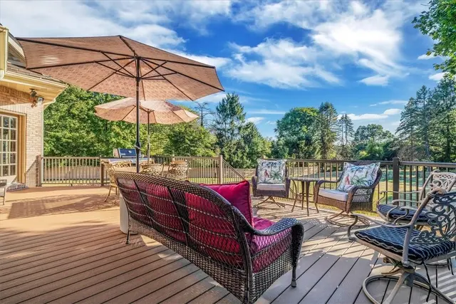1601 Fieldstone Ln gallery image 31