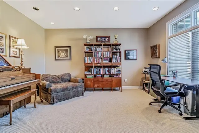 1601 Fieldstone Ln gallery image 32
