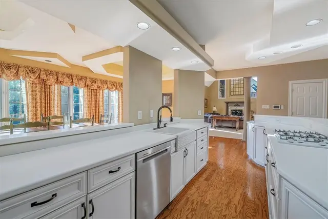 1601 Fieldstone Ln gallery image 39