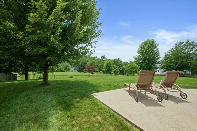 1603 Briarwood Dr gallery image 3