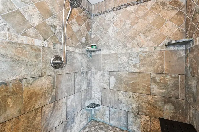 1603 Briarwood Dr gallery image 22