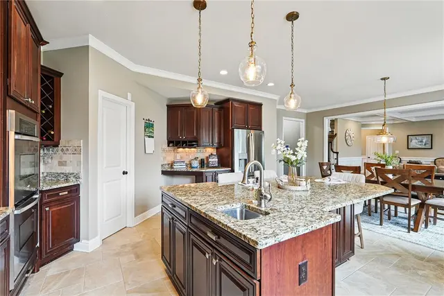 1603 Briarwood Dr gallery image 49