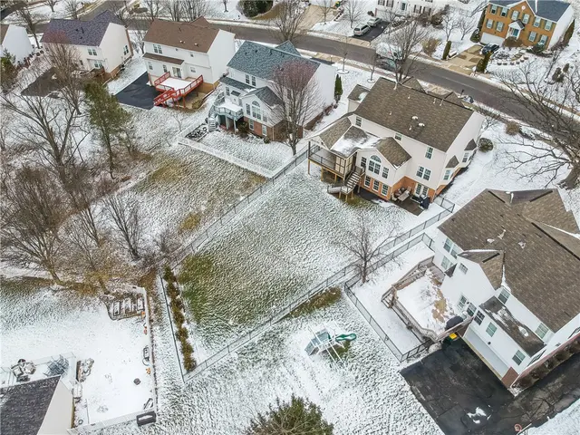 1603 Settlers Dr gallery image 3