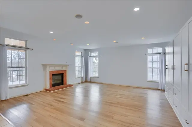 1603 Settlers Dr gallery image 23