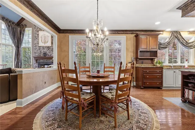 1607 Fieldstone Lane gallery image 11