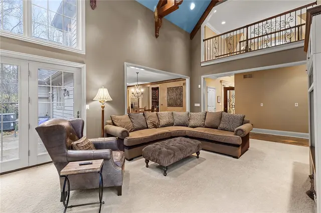 1607 Fieldstone Lane gallery image 17