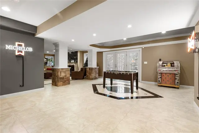 1607 Fieldstone Lane gallery image 37