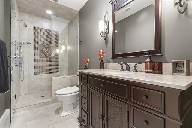 1607 Fieldstone Lane gallery image 42