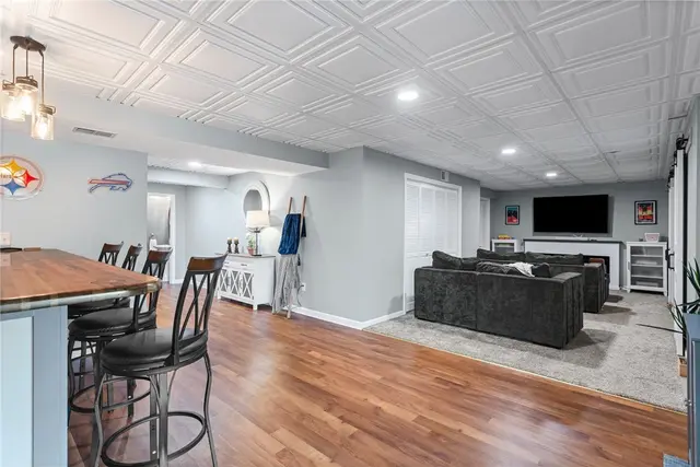 161 Buckingham Dr gallery image 43