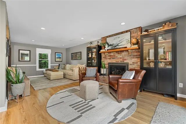 161 Ridgeview Dr gallery image 5