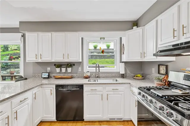 161 Ridgeview Dr gallery image 11