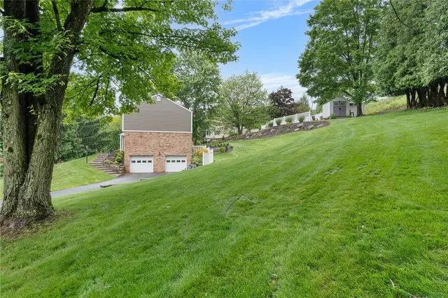161 Ridgeview Dr gallery image 33