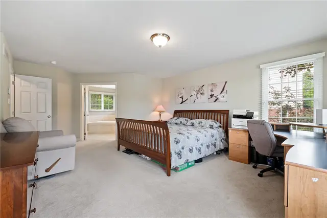 1610 Heritage Dr gallery image 8
