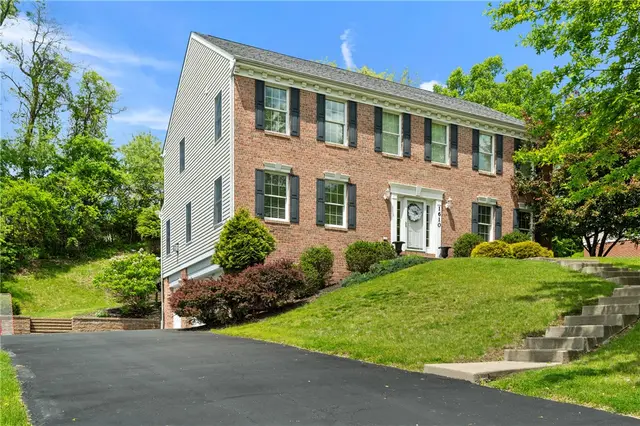 1610 Heritage Dr gallery image 13