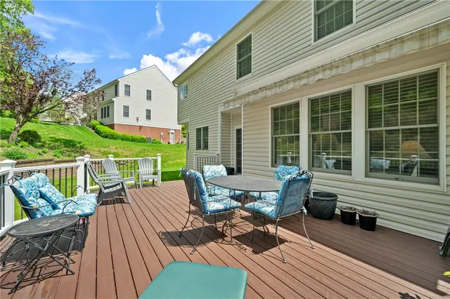 1610 Heritage Dr gallery image 18