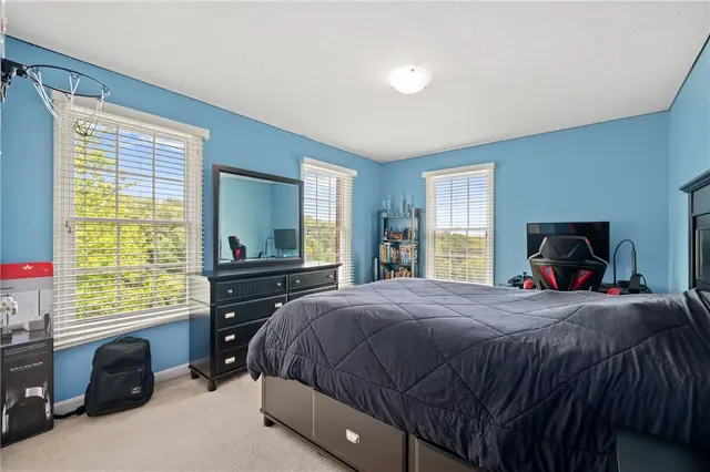 1610 Heritage Dr gallery image 28