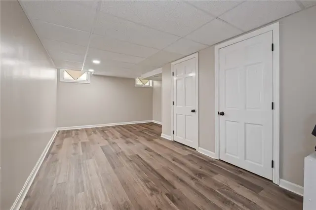 1611 Country Club Dr gallery image 21
