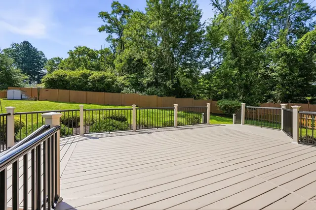 1611 NORMAN DRIVE gallery image 33
