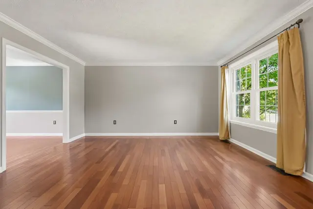 1611 NORMAN DRIVE gallery image 34