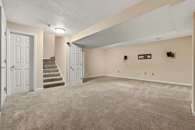 1611 NORMAN DRIVE gallery image 47