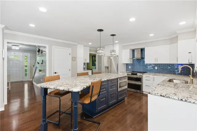 1611 Robin Ct. gallery image 14