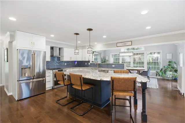 1611 Robin Ct. gallery image 23