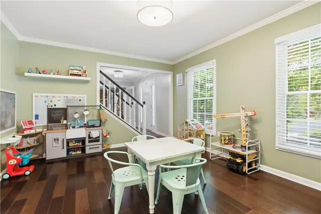1611 Robin Ct. gallery image 26