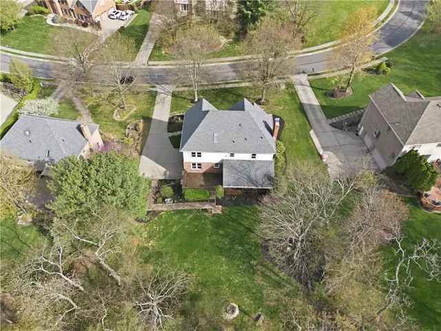 1612 Royal Oak Dr gallery image 13