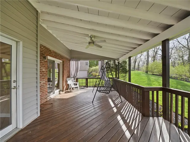 1612 Royal Oak Dr gallery image 23