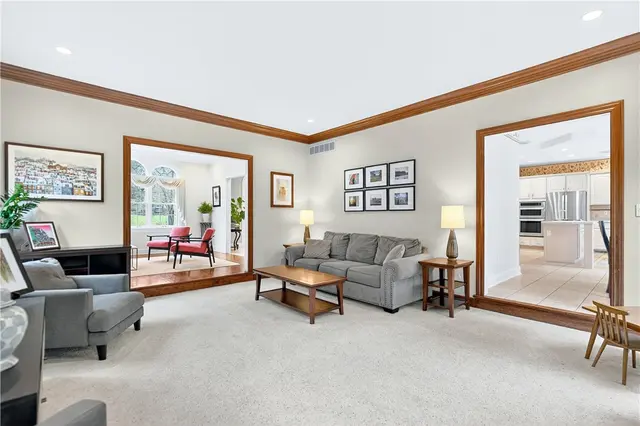 1613 Amicitia Ln gallery image 11