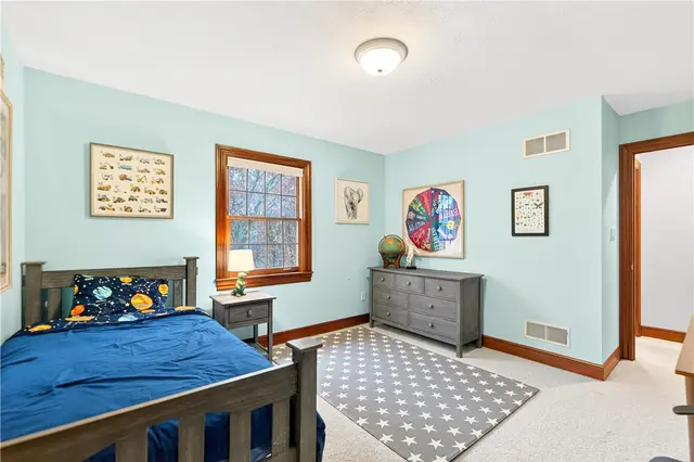 1613 Amicitia Ln gallery image 23